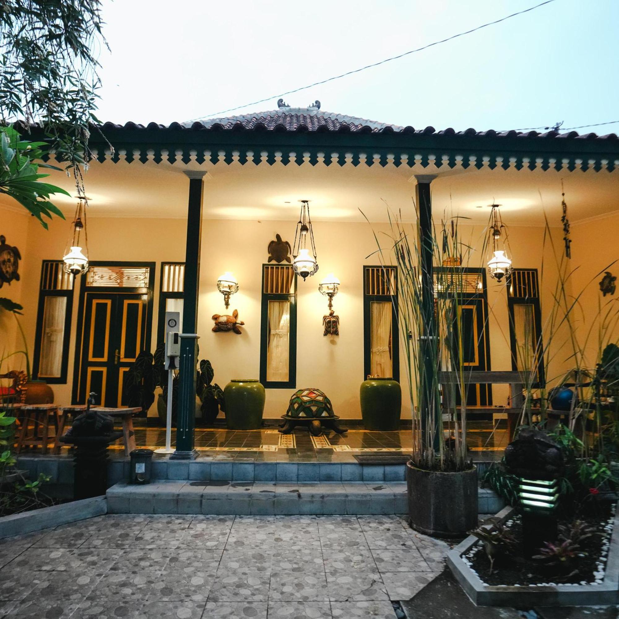 Omahkura 1 Apartment Yogyakarta Exterior photo